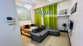 Two Palm Tree Villas Condominium - Studio 1st FL with Balcony - Across Terminal 3 Airport